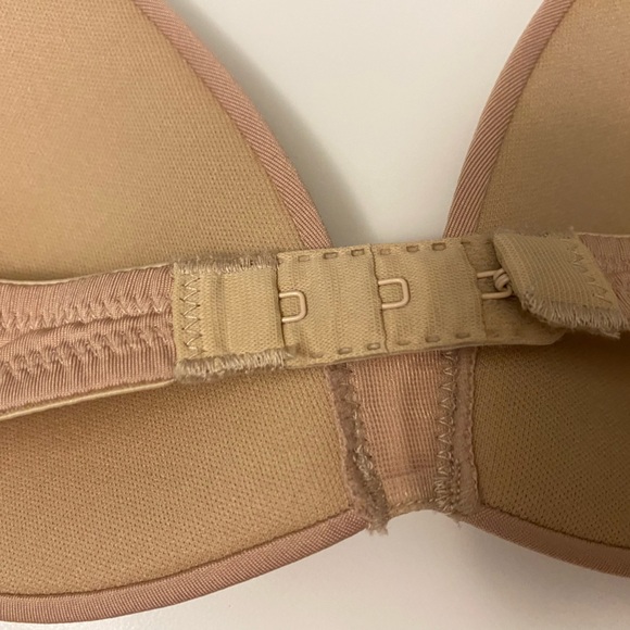 Hanes | bras - Picture 8 of 10